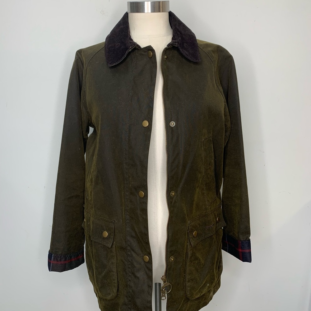 Barbour Acorn Wax Jacket with Collar in Olive